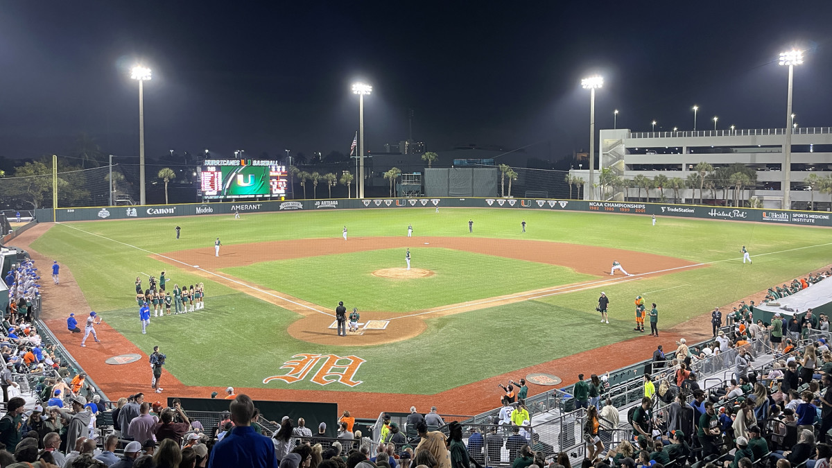 Miami Hurricanes vs Florida Gators Baseball 3/1